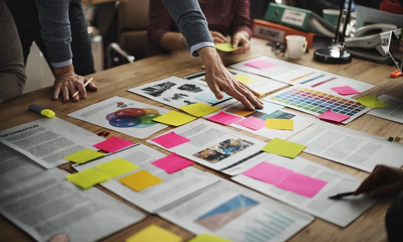 design-table-shutterstock_389026258 common area management services